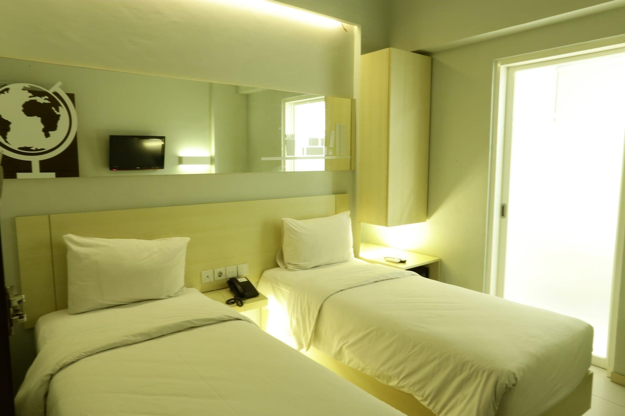 Cleo Hotel Tunjungan Surabaya Esterno foto