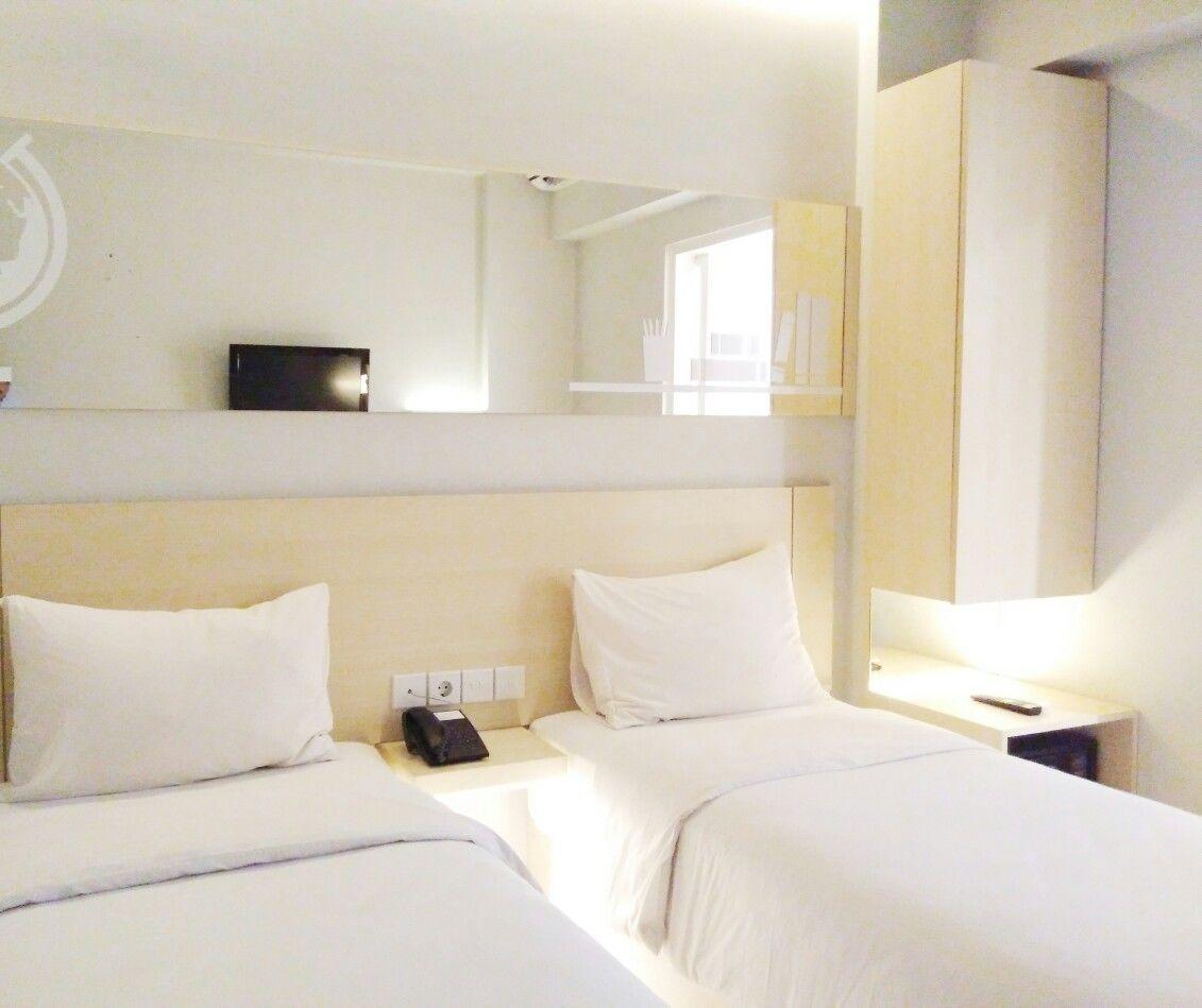 Cleo Hotel Tunjungan Surabaya Esterno foto