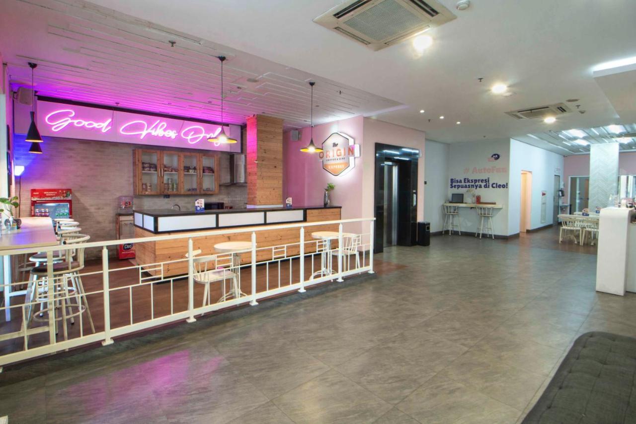 Cleo Hotel Tunjungan Surabaya Esterno foto
