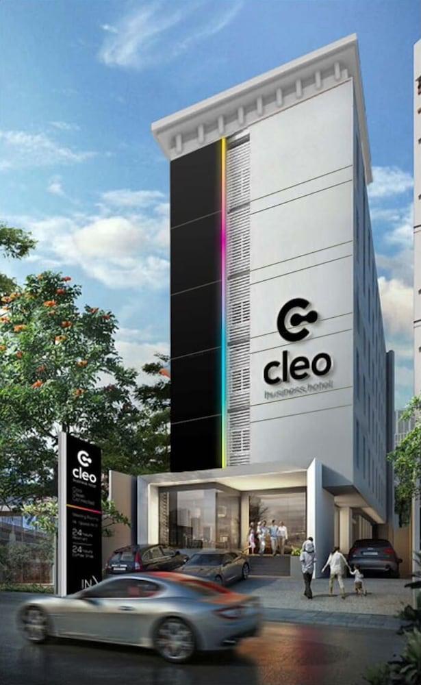 Cleo Hotel Tunjungan Surabaya Esterno foto