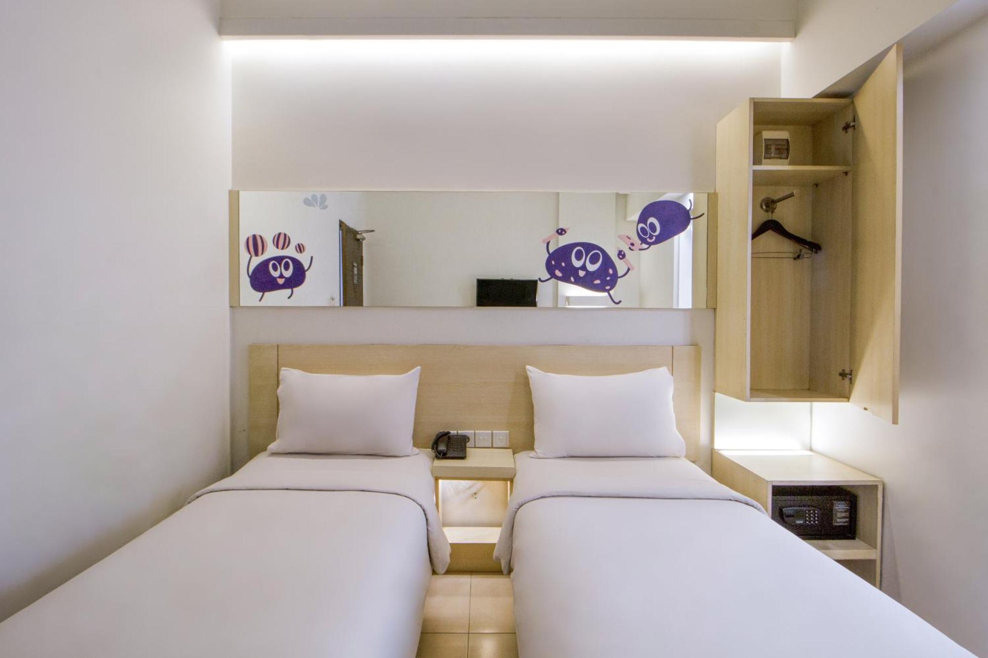 Cleo Hotel Tunjungan Surabaya Esterno foto