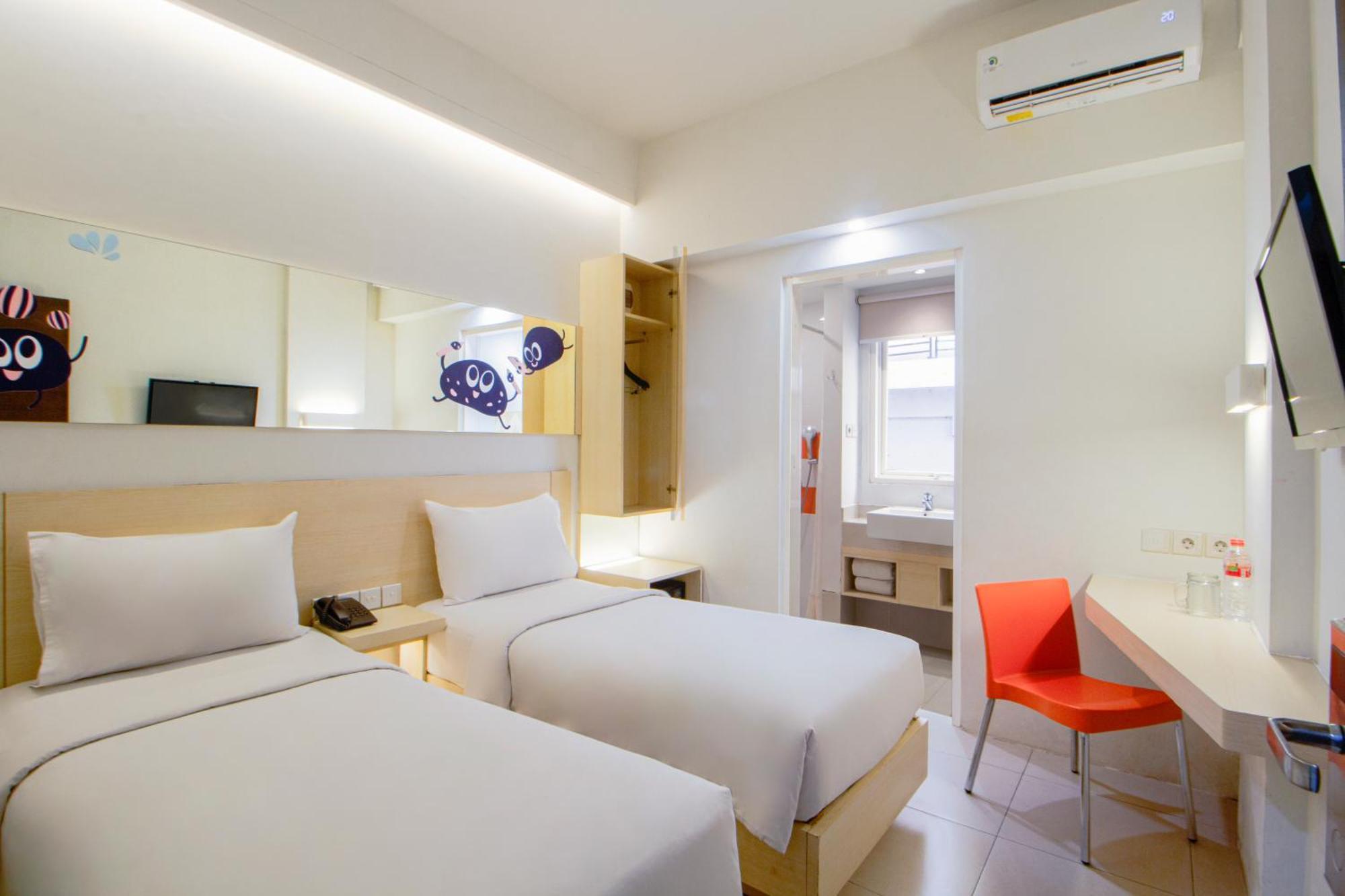 Cleo Hotel Tunjungan Surabaya Esterno foto