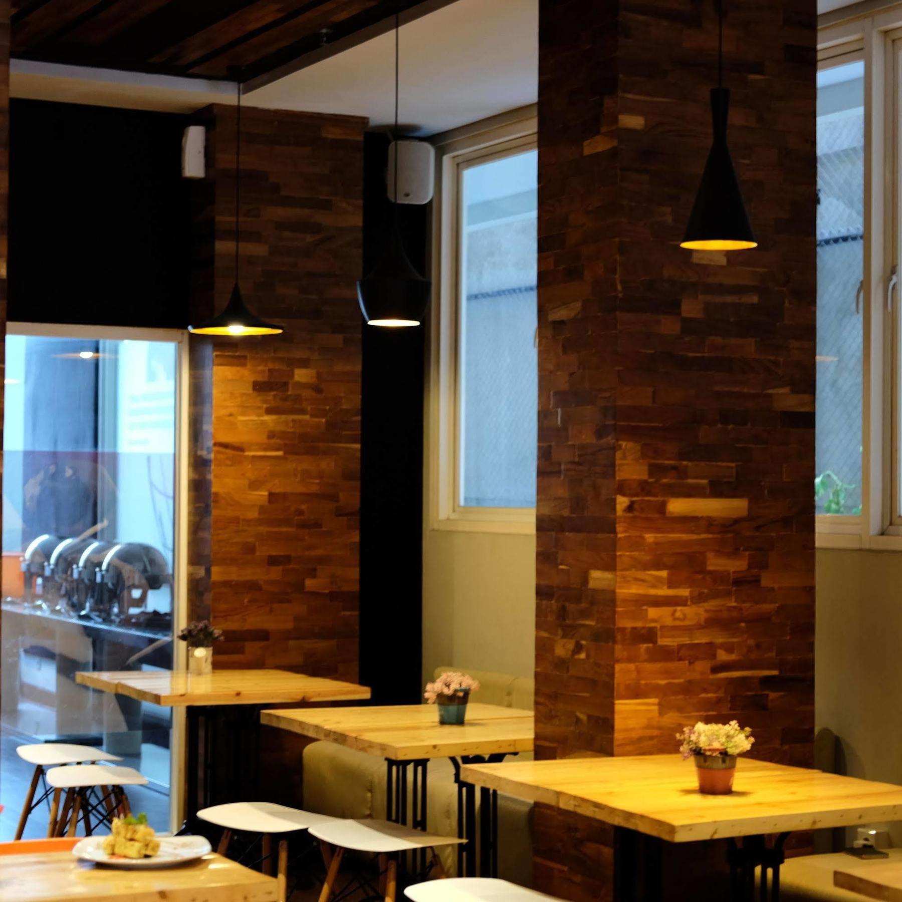 Cleo Hotel Tunjungan Surabaya Esterno foto