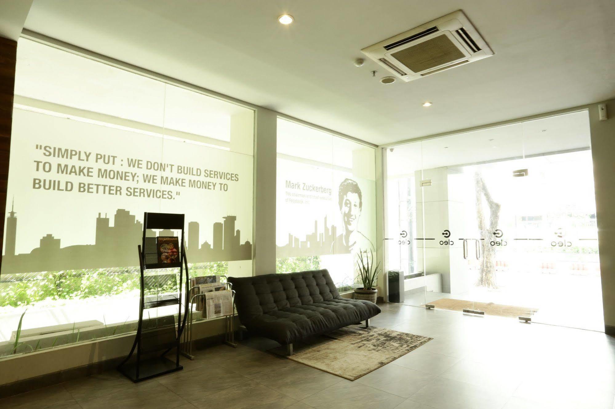 Cleo Hotel Tunjungan Surabaya Esterno foto